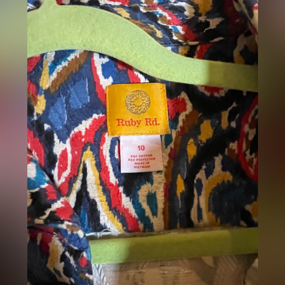 Ruby Rd. Bright color women’s size 10 jacket with button closure - Picture 4 of 7